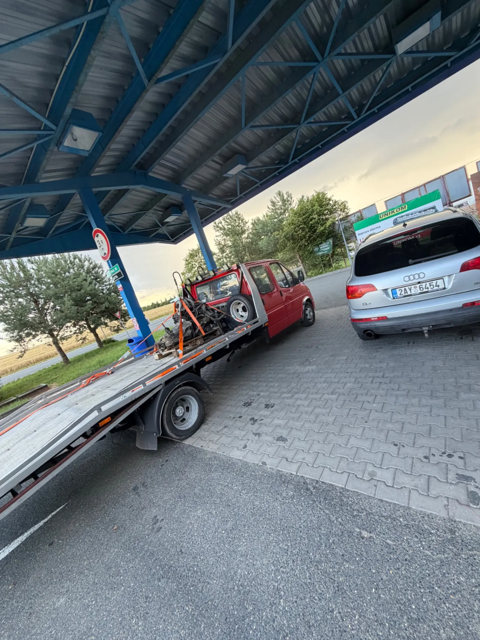 Dovoz motoru zákazníkovi z Nymburka do Brna